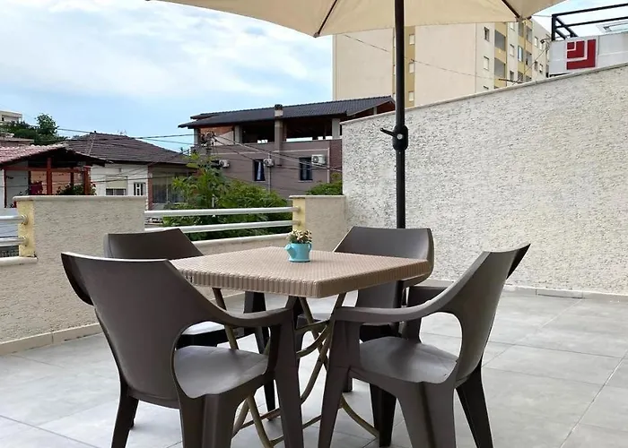 Tinas بيت ضيافة *