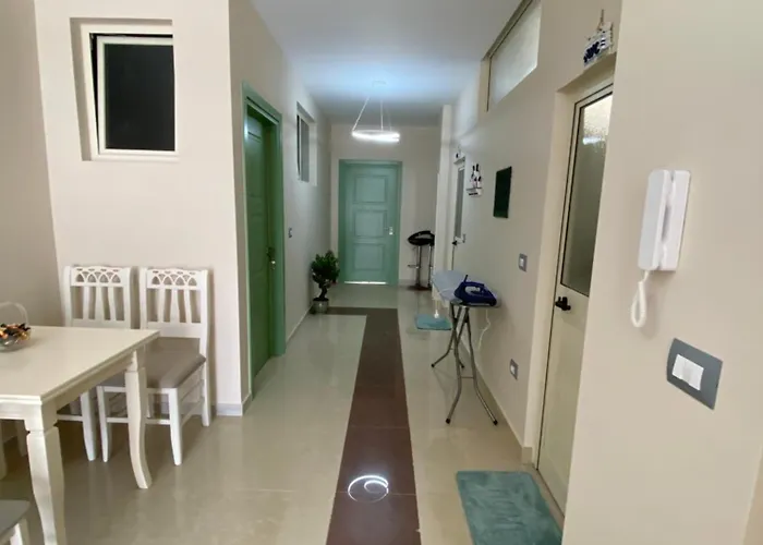 بيت ضيافة Tinas *